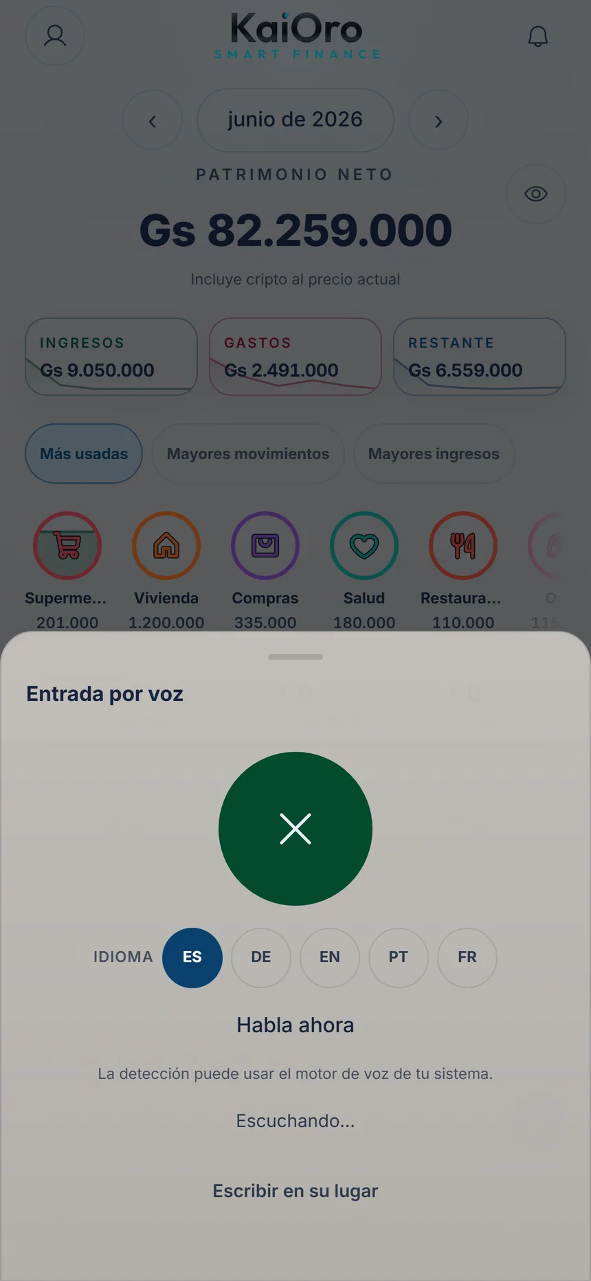 Captura por voz escuchando, con el aviso para hablar y el botón para detener