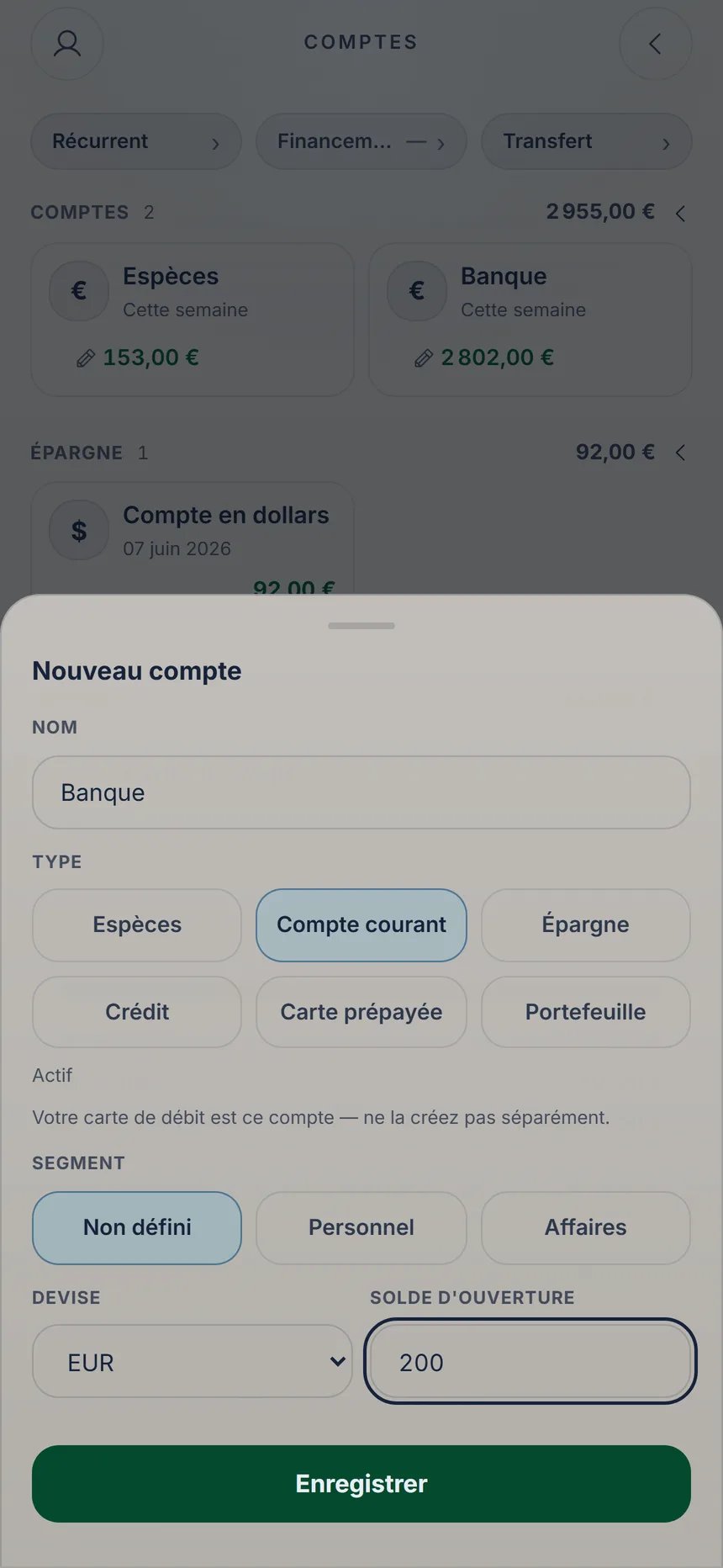 Formulaire de nouveau compte avec nom, type, solde initial et le bouton Enregistrer