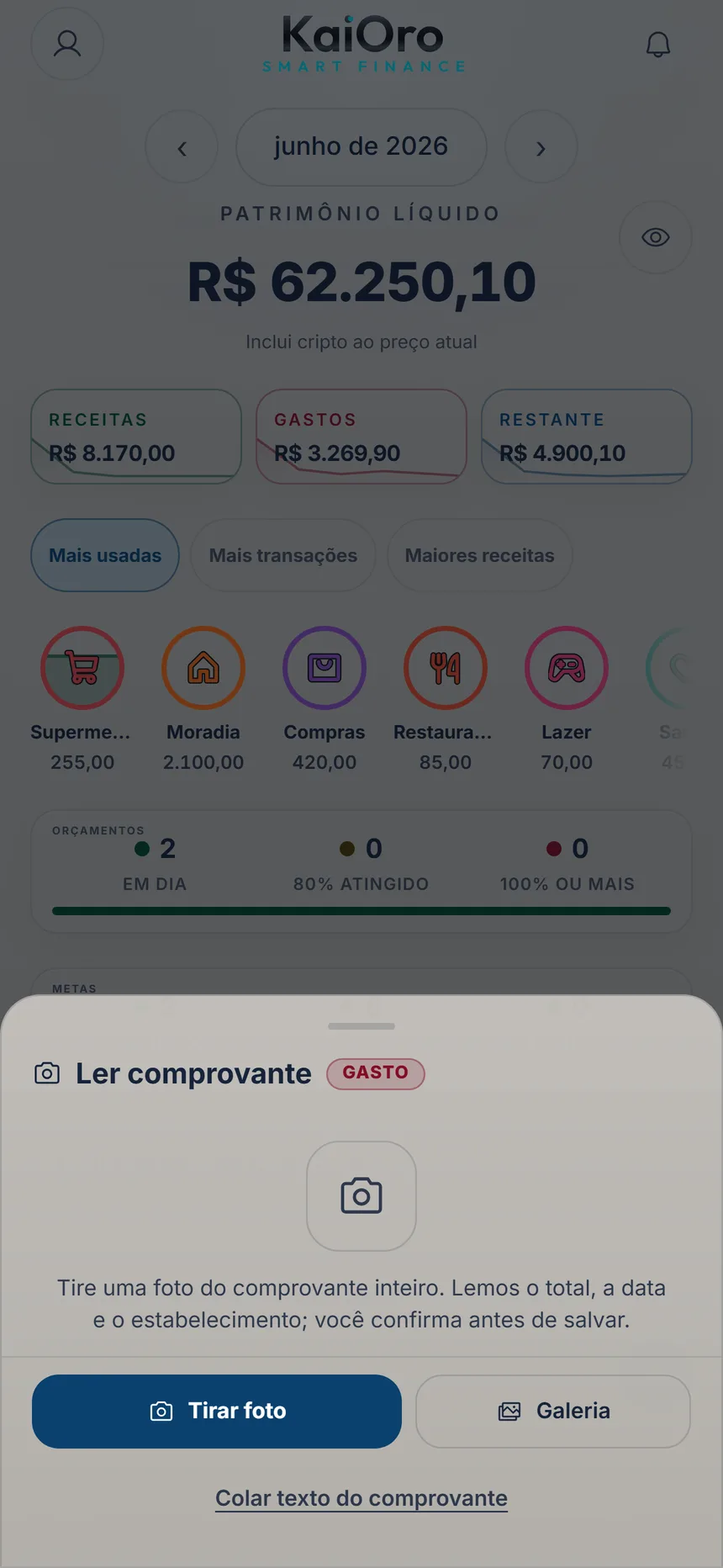 Tela para escanear o comprovante com os botões para tirar a foto e Galeria